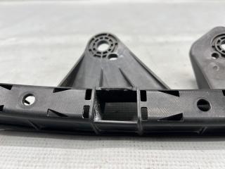 Крепление бампера правое переднее Honda STEPWGN RK5 R20A NF 3V9Y-0 3 ракурс Крепление бампера правое переднее Honda STEPWGN RK5 R20A NF 3V9Y-0 3 ракурс