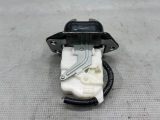 Замок 5-й двери Nissan SKYLINE CROSSOVER J50 VQ37 3 ракурс