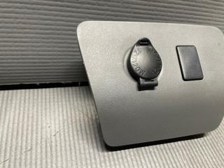 Прикуриватель Toyota PRIUS ZVW30 2ZR 58818-47030 2 ракурс