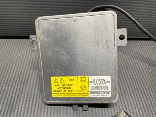 Блок ксенона Volvo S80, V70, XC70 AS80, BW40, BZ B4164T W3T13271 2 ракурс Блок ксенона Volvo S80, V70, XC70 AS80, BW40, BZ B4164T W3T13271 2 ракурс