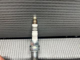 Свеча зажигания Nissan BLUEBIRD SYLPHY G11, NG11 HR15 DF 6H-11A 4 ракурс