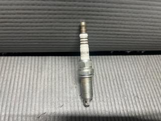 Свеча зажигания Nissan CUBE NZ12, YZ11, Z11, Z12 HR15 DF 6H-11A 4 ракурс