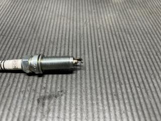 Свеча зажигания Nissan JUKE F15, F15E, F15N, JF15, YF15 HR15 DF 6H-11A 2 ракурс Свеча зажигания Nissan JUKE F15, F15E, F15N, JF15, YF15 HR15 DF 6H-11A 2 ракурс