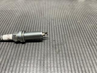 Свеча зажигания Nissan MARCH K12, K13, YK12 HR12 DF 6H-11A 2 ракурс Свеча зажигания Nissan MARCH K12, K13, YK12 HR12 DF 6H-11A 2 ракурс