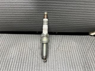 Свеча зажигания Nissan NOTE E11, NE11, E12 HR15, HR12 DF 6H-11A 3 ракурс Свеча зажигания Nissan NOTE E11, NE11, E12 HR15, HR12 DF 6H-11A 3 ракурс