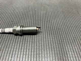 Свеча зажигания Nissan TIIDA LATIO SC11, SNC11 HR15 DF 6H-11A 2 ракурс Свеча зажигания Nissan TIIDA LATIO SC11, SNC11 HR15 DF 6H-11A 2 ракурс