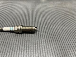 Свеча зажигания Nissan JUKE F15, F15E, F15N, JF15, YF15 HR15 FXE20HE11 2 ракурс