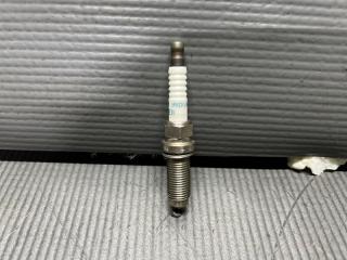 Свеча зажигания Nissan JUKE F15, F15E, F15N, JF15, YF15 HR15 FXE20HE11 3 ракурс
