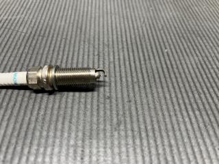 Свеча зажигания Nissan TIIDA LATIO SC11, SNC11 HR15 FXE20HE11 2 ракурс
