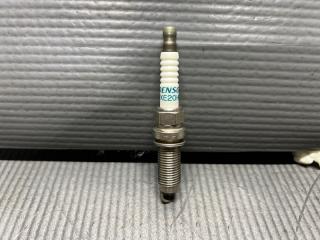 Свеча зажигания Nissan TIIDA LATIO SC11, SNC11 HR15 FXE20HE11 3 ракурс