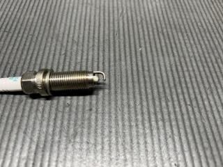 Свеча зажигания Nissan TIIDA C11, C13R, NC11, SC11X HR16 FXE20HE11 2 ракурс