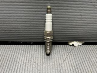 Свеча зажигания Daihatsu MIRA 275S KF Свеча зажигания Daihatsu MIRA 275S KF