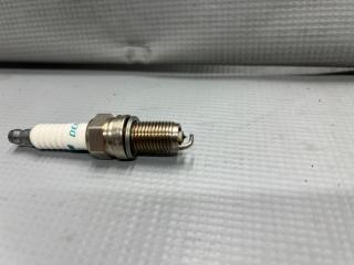 Свеча зажигания Mitsubishi PAJERO MINI H51A, H53A, H56A, H58A 4A30 VXU22 2 ракурс