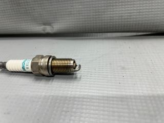 Свеча зажигания Mitsubishi PAJERO MINI H51A, H53A, H56A, H58A 4A30 VXU22 2 ракурс