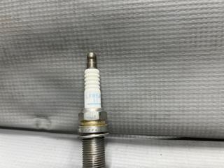 Свеча зажигания Nissan NOTE E11, NE11 CR14 LFR5AP 3 ракурс
