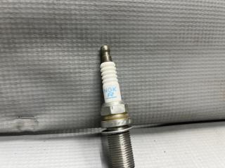 Свеча зажигания Nissan NOTE E11, NE11 CR14 LFR5AP 4 ракурс