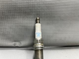 Свеча зажигания Nissan NOTE E11, NE11 CR14 LFR5AP 4 ракурс