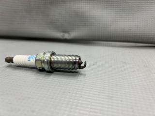 Свеча зажигания Nissan NOTE E11, NE11 CR14 LFR5AP 2 ракурс