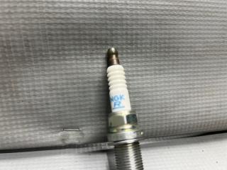 Свеча зажигания Nissan NOTE E11, NE11 CR14 LFR5AP 4 ракурс