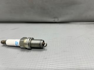 Свеча зажигания Nissan MOCO MG21S, MG22S K6A KR7AI 2 ракурс