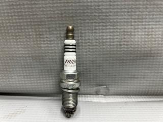 Свеча зажигания Nissan ELGRAND E52, TE52, TNE52 QR25 HB6AIX-11P 4 ракурс