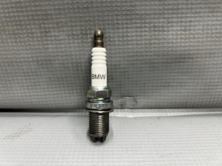 Свеча зажигания Bmw 5-SERIES E39 M54B22 BKR6EQUP, R5 3 ракурс