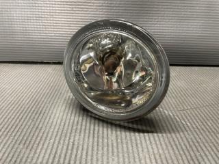 Туманка правая передняя Toyota NOAH AZR60 81211-52050, 52-040 1 ракурс