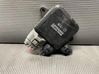 Фото запчасти блок управления вентилятором охлаждения Nissan ELGRAND контрактная запчасть Запчасть блок управления вентилятором охлаждения Nissan ELGRAND