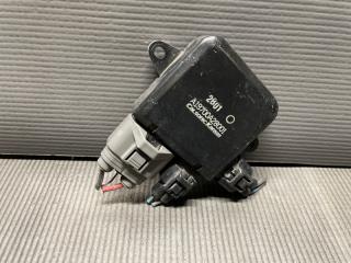 Фото запчасти блок управления вентилятором охлаждения Nissan ELGRAND контрактная запчасть Запчасть блок управления вентилятором охлаждения Nissan ELGRAND