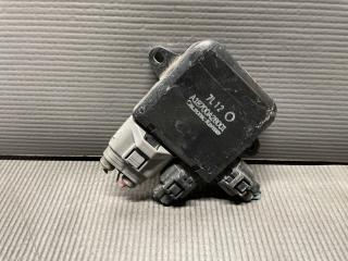 Запчасть блок управления вентилятором охлаждения Nissan LAFESTA