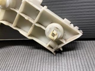 Крепление бампера правое переднее Toyota VOXY ZRR70 3ZR 52115-28140 5 ракурс