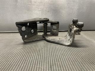 Ролик раздвижной двери задний левый Honda STEPWGN