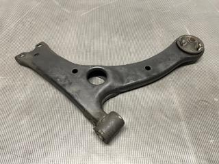 Рычаг правый передний Toyota AVENSIS AZT250 1AZ 48068-05070 1 ракурс