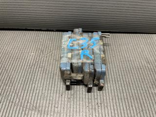 Запчасть тормозные колодки задние Nissan LAUREL