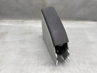 Бардачок между сиденьями Toyota PRIUS ZVW30 2ZR 2 ракурс Бардачок между сиденьями Toyota PRIUS ZVW30 2ZR 2 ракурс