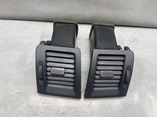 Воздуховод Toyota VOXY AZR60 1AZ 1 ракурс