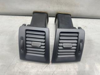Воздуховод Toyota VOXY AZR60 1AZ 1 ракурс