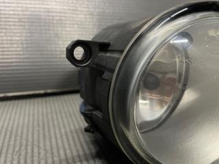 Туманка правая передняя Toyota RACTIS NCP100 812100D041, A044633 3 ракурс