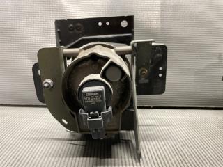 Туманка передняя Nissan PRESAGE TU31 QR25 P4235 5 ракурс Туманка передняя Nissan PRESAGE TU31 QR25 P4235 5 ракурс