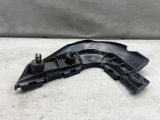 Крепление бампера правое переднее Toyota NOAH ZRR70 3ZR 52115-28150 5 ракурс Крепление бампера правое переднее Toyota NOAH ZRR70 3ZR 52115-28150 5 ракурс