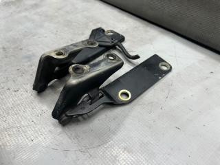 Петля капота Nissan LAUREL C35 RB20 3 ракурс