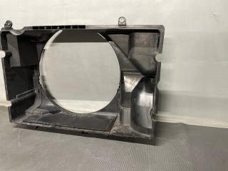 Диффузор радиатора Nissan CEDRIC Y34 VQ25 21476-AG000 3 ракурс Диффузор радиатора Nissan CEDRIC Y34 VQ25 21476-AG000 3 ракурс