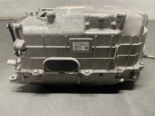 Инвертор Toyota PRIUS ZVW30 2ZR G9200-47140 2 ракурс