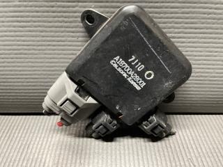 Блок управления вентилятором охлаждения Nissan FUGA Y50 VQ25 21493-EH10A, A18700A28001 2 ракурс