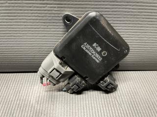 Блок управления вентилятором охлаждения Nissan FUGA Y50 VQ25 21493-EH10A, A18700A28001 2 ракурс