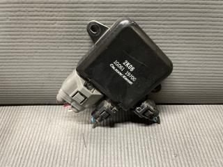 Блок управления вентилятором охлаждения Mazda MPV