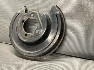 Кожух ступицы левый задний Toyota COROLLA RUMION ZRE152 2ZR 47882-12071 3 ракурс Кожух ступицы левый задний Toyota COROLLA RUMION ZRE152 2ZR 47882-12071 3 ракурс