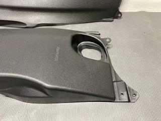 Пластиковая крышка на двс GS430 UZS190 3UZ Пластиковая крышка на двс GS430 UZS190 3UZ