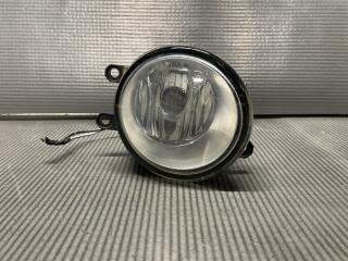 Запчасть туманка передняя правая Toyota ISIS