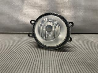 Запчасть туманка передняя правая Toyota ISIS